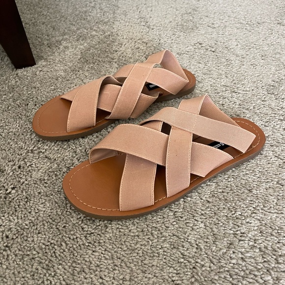 NWT sandals, strappy ankle tan.  Never worn. - Picture 2 of 4